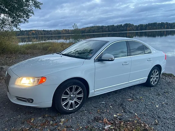 Volvo S80