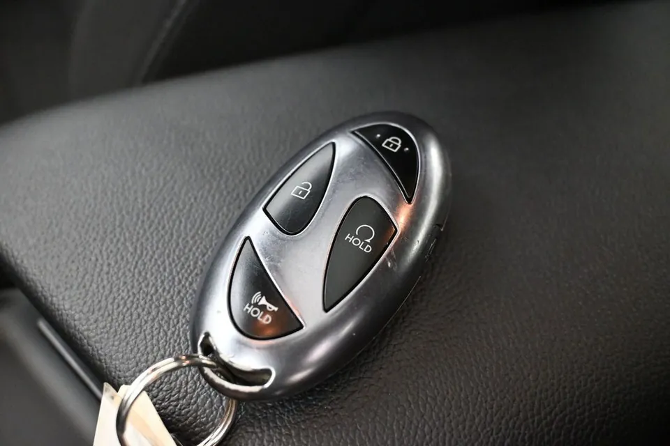 Hyundai Elantra 2025 photo 5