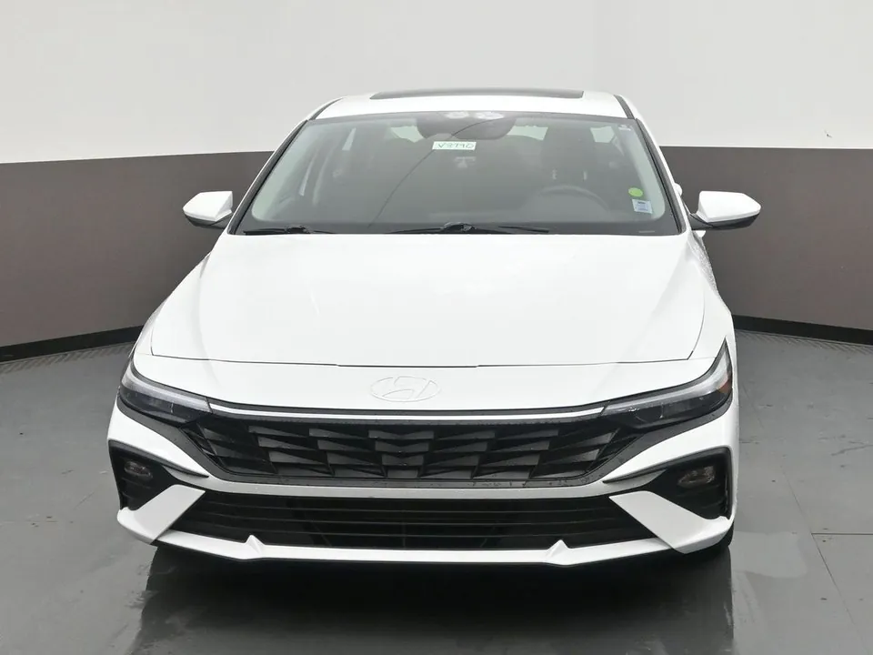 Hyundai Elantra 2025 photo 2