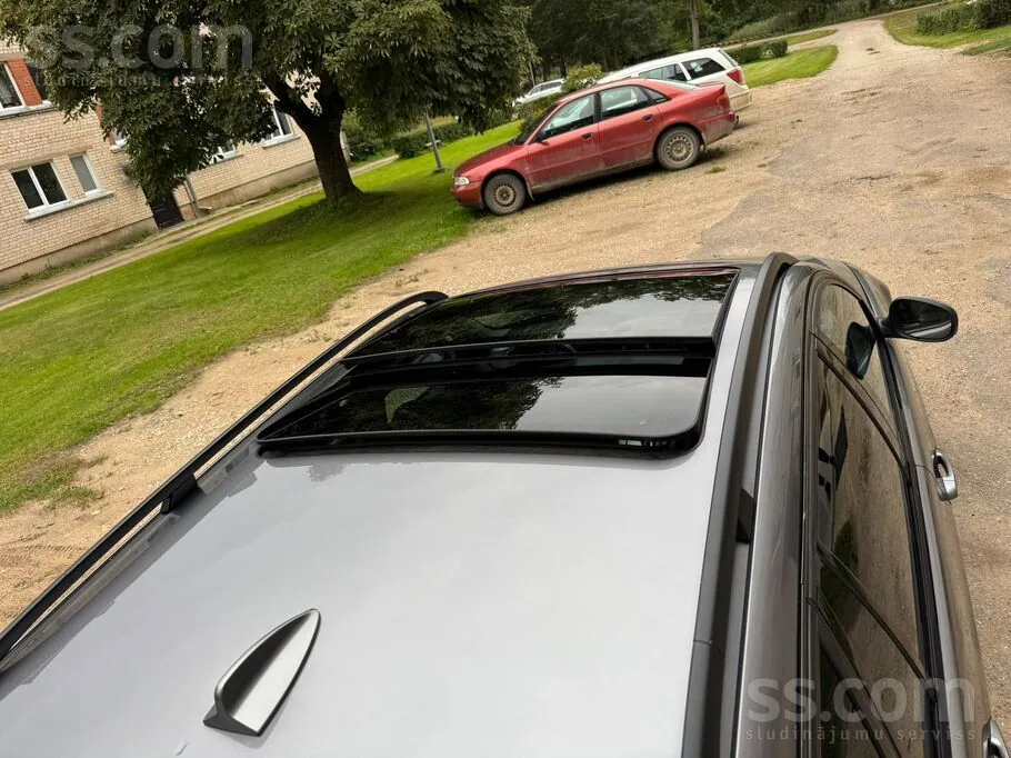 BMW 330D 2009 photo 4