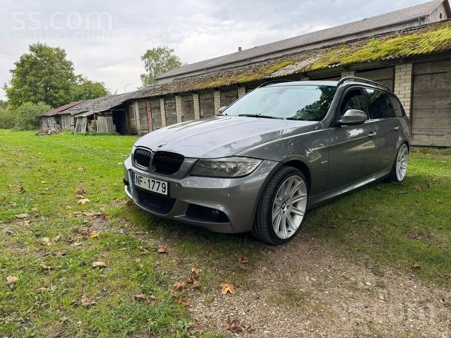 BMW 330D 2009 photo 2