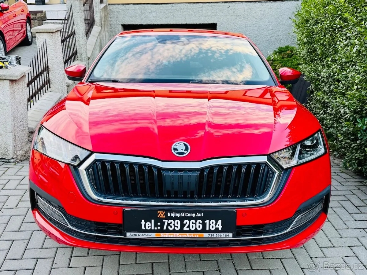 Skoda Octavia 2023 photo 2