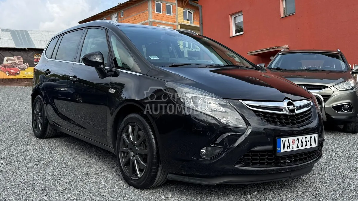 Opel Zafira 2013 photo 2