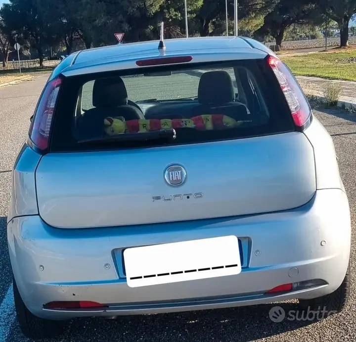 Fiat Grande Punto 2005 photo 4