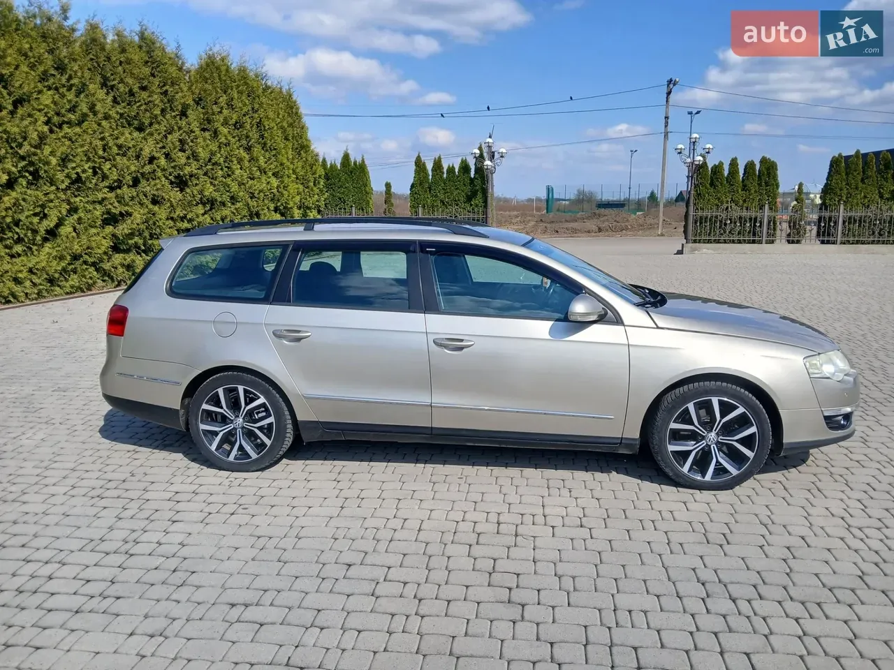 Volkswagen Passat 2006 photo 2