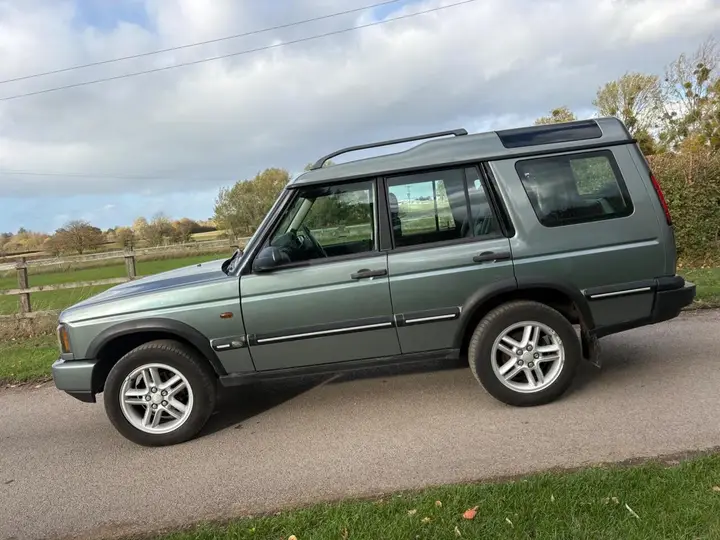 Land Rover Discovery 2004 photo 5