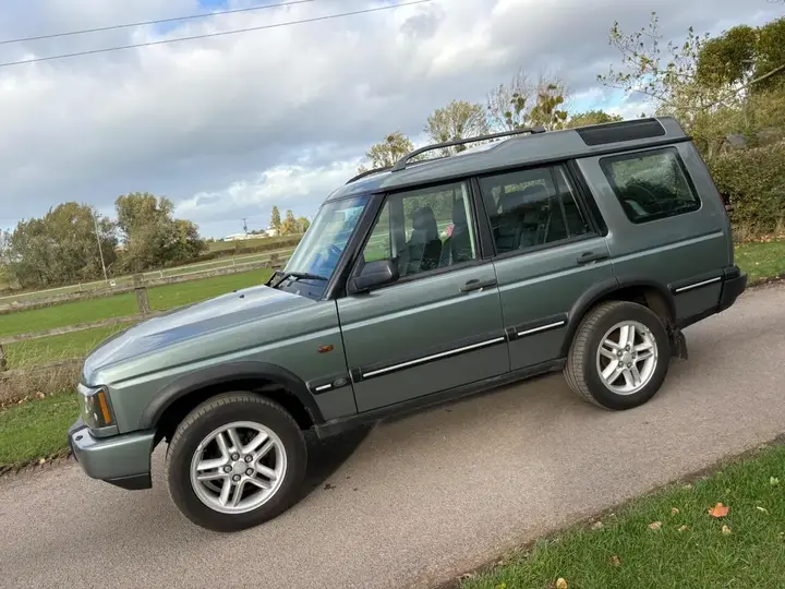 Land Rover Discovery 2004 photo 4