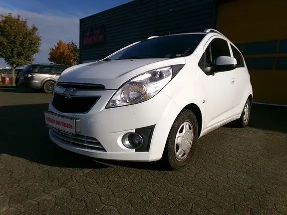 Chevrolet Spark 2012 photo 3