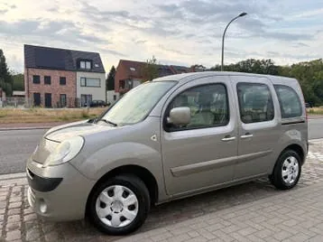 Renault Kangoo 2011 photo 2