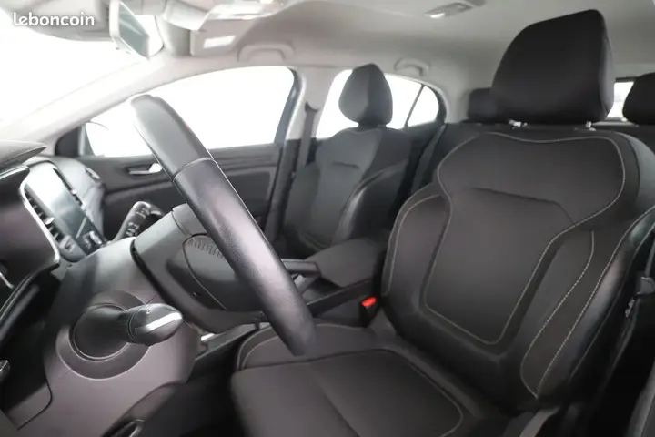 Renault Megane 2018 photo 5