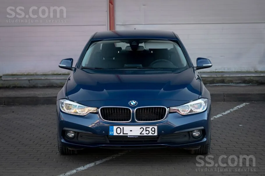 BMW 320 2018 photo 2