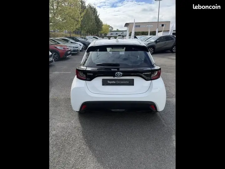 Toyota Yaris 2022 photo 3