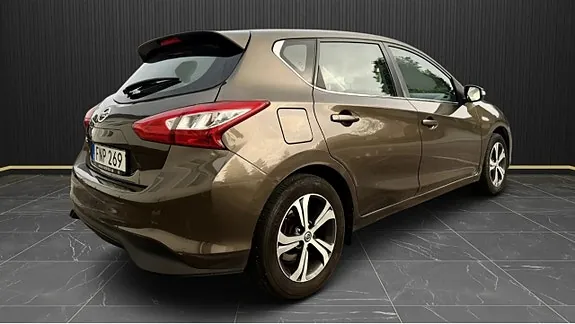 Nissan Pulsar 2015 photo 4