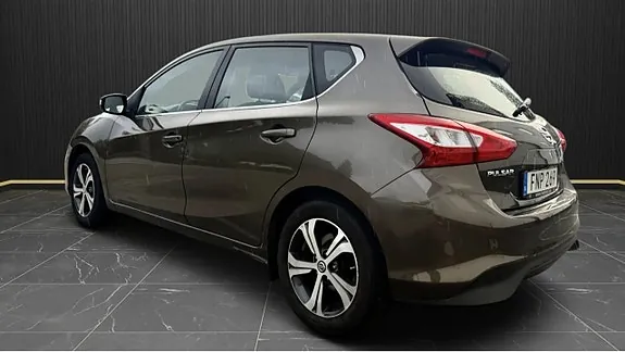 Nissan Pulsar 2015 photo 3