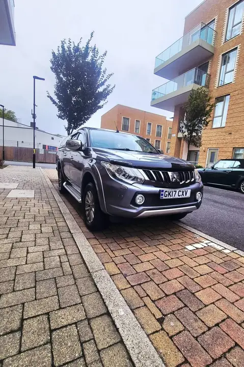 Mitsubishi L200 2017 photo 5