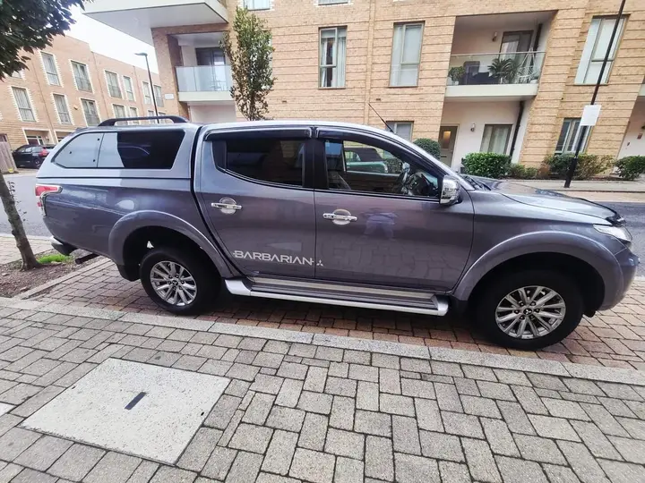 Mitsubishi L200 2017 photo 4