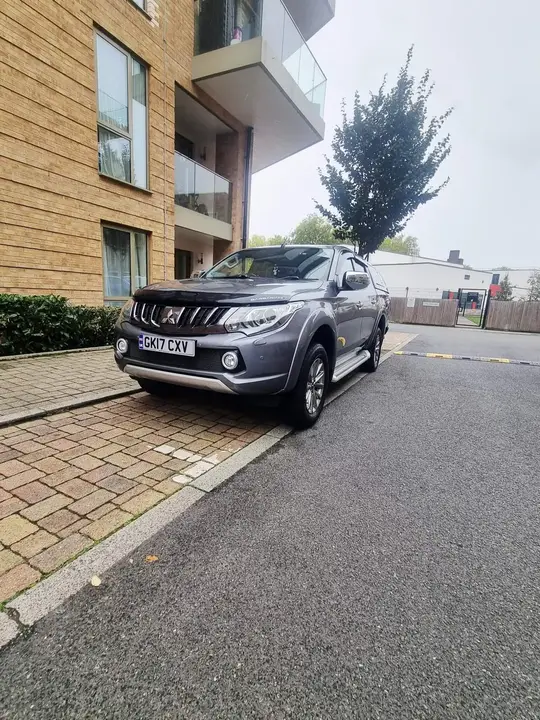 Mitsubishi L200 2017 photo 3