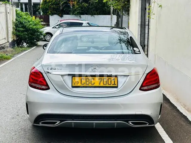 Mercedes-Benz C200 2017 photo 2