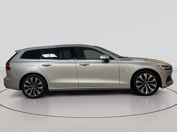 Volvo V60 2023 photo 5