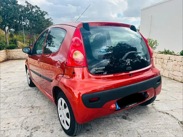 Peugeot 107 2009 photo 4