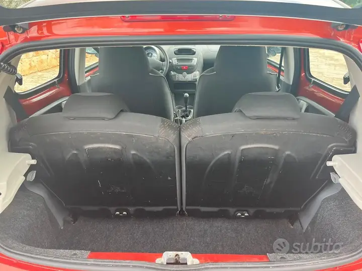 Peugeot 107 2009 photo 5