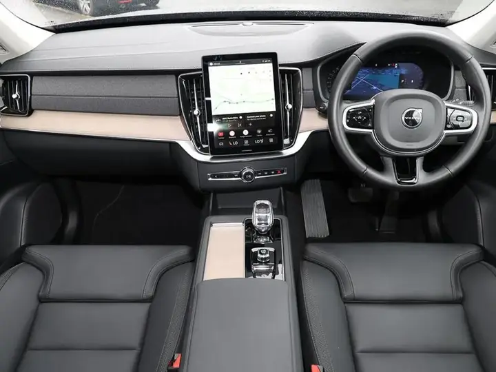 Volvo Xc90 2025 photo 3