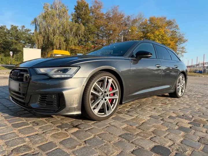 Audi S6 Avant