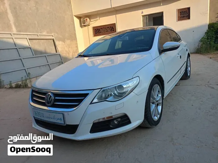 Volkswagen Passat 2010 photo 2