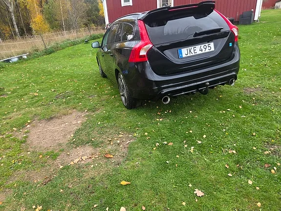 Volvo V60 2015 photo 4