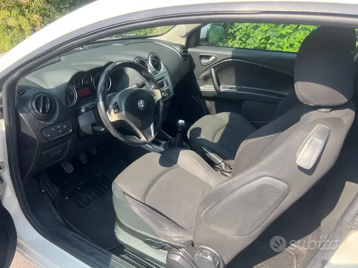 Alfa Romeo Mito 2011 photo 3