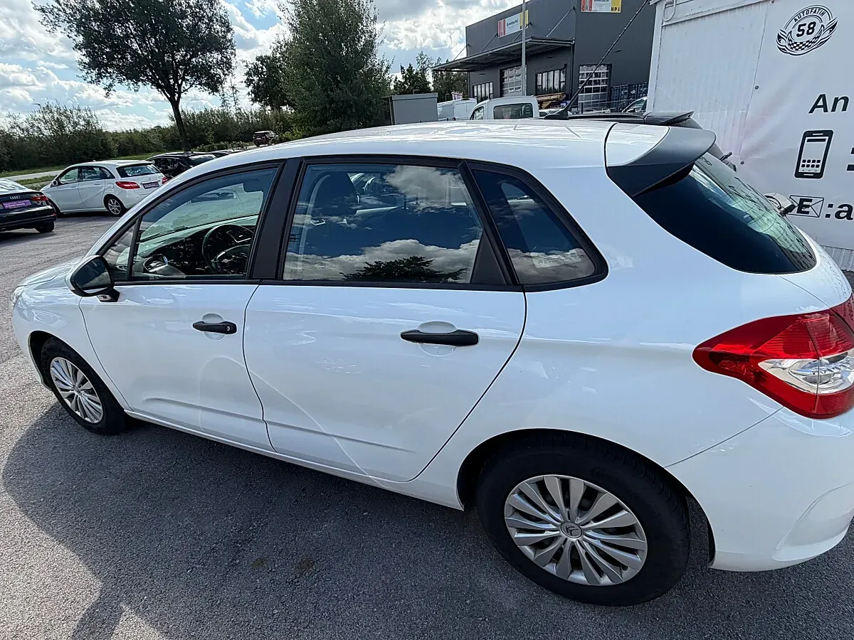 Citroen C4 2013 photo 3