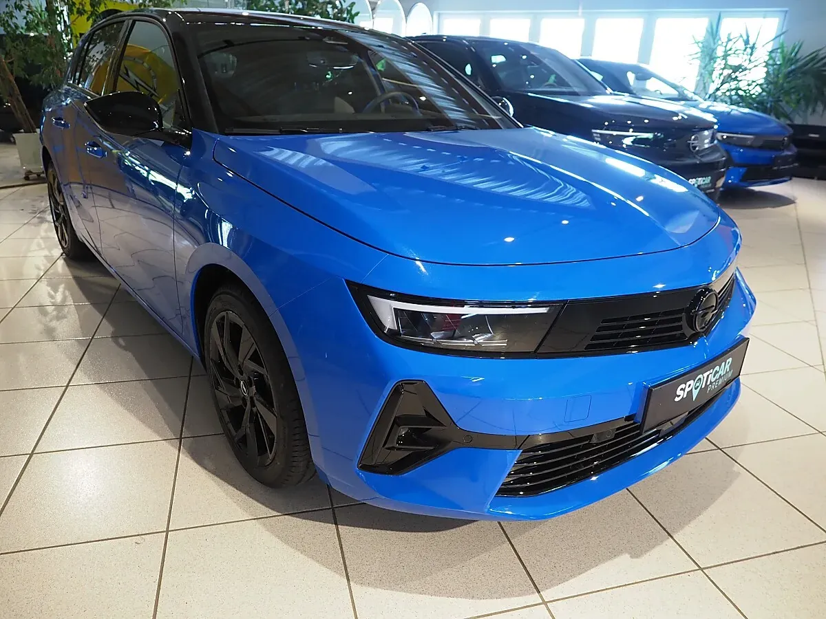 Opel Astra 2025 photo 2