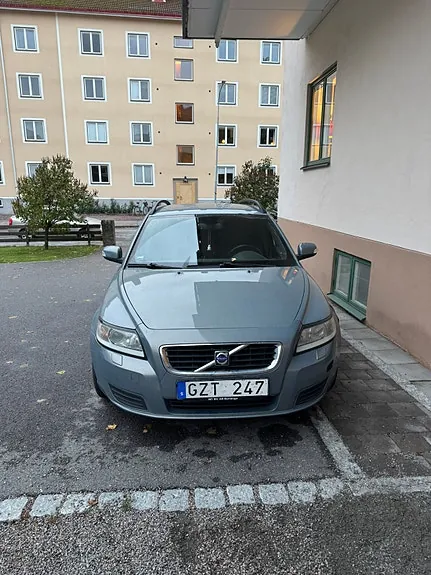 Volvo V50 2008 photo 2