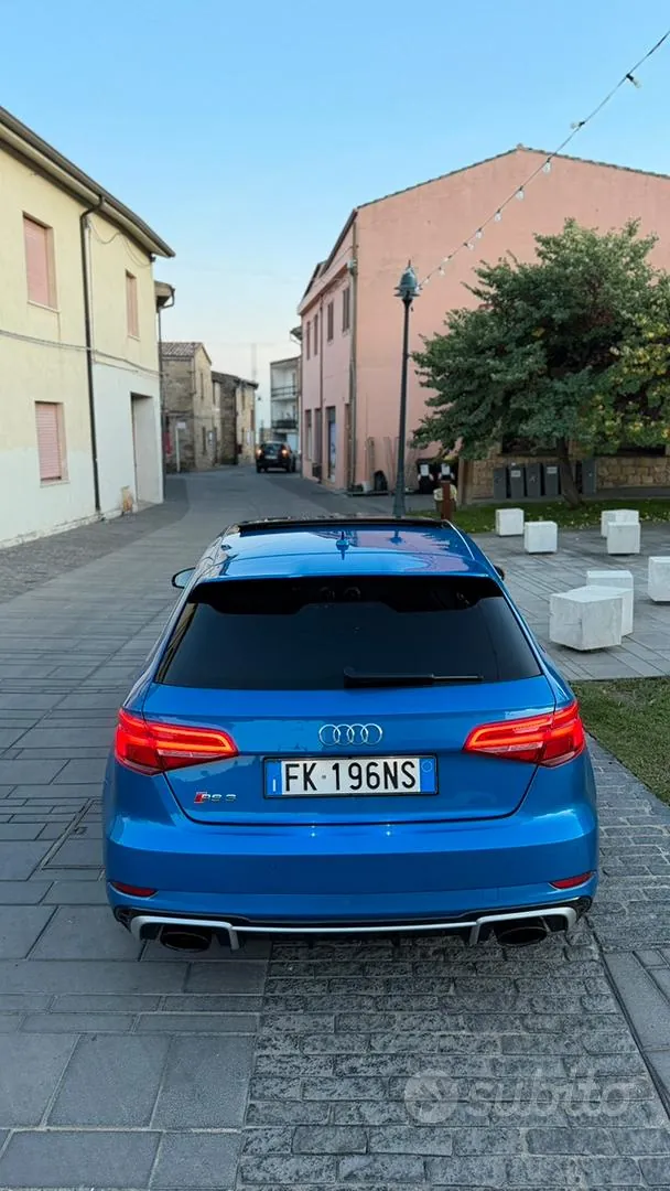 Audi Rs3 2017 photo 2