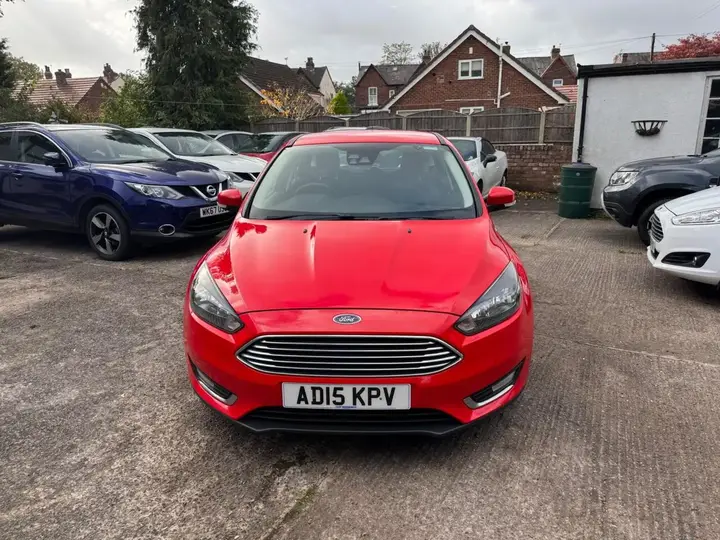 Ford Focus 2015 photo 2