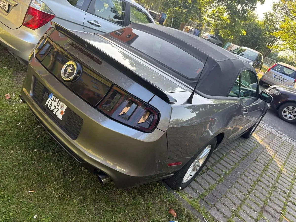 Ford Mustang 2014 photo 2