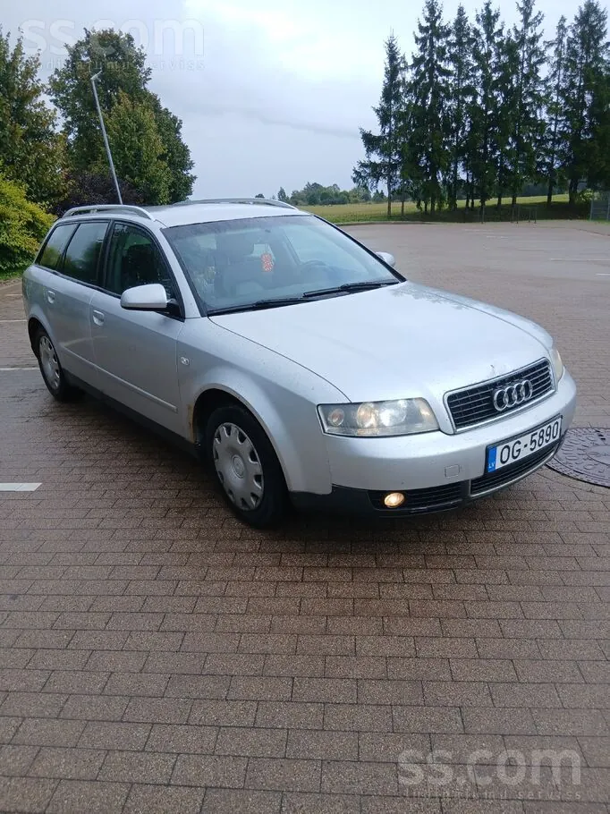 Audi A4 2002 photo 2