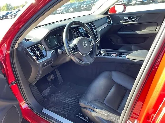 Volvo V60 Cross Country 2022 photo 5