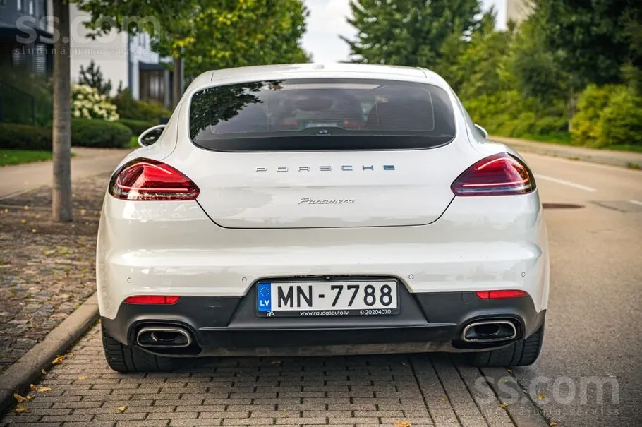 Porsche Panamera 2014 photo 5