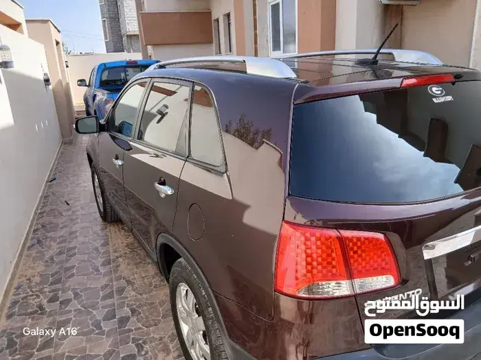 Kia Sorento 2012 photo 2