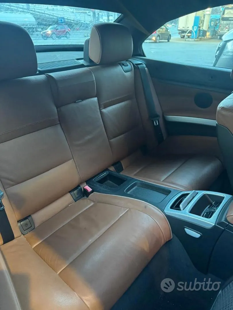 BMW 3 Series 2009 photo 5