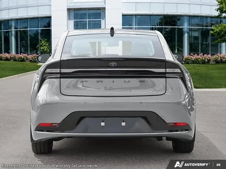 Toyota Prius 2027 photo 5