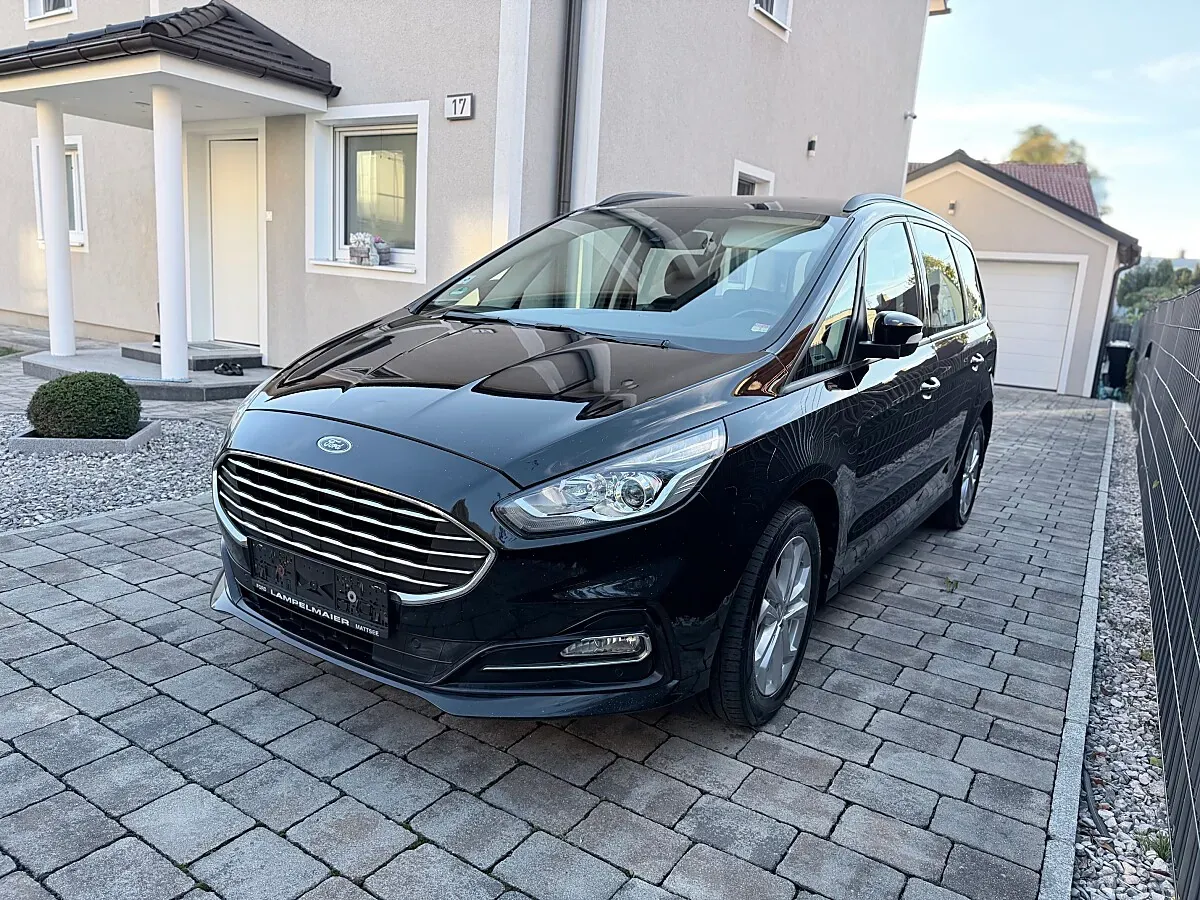 Ford Galaxy 2022 photo 2