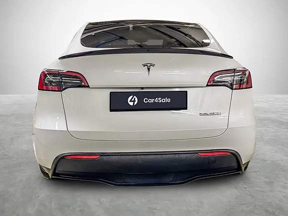 Tesla Model Y 2024 photo 4
