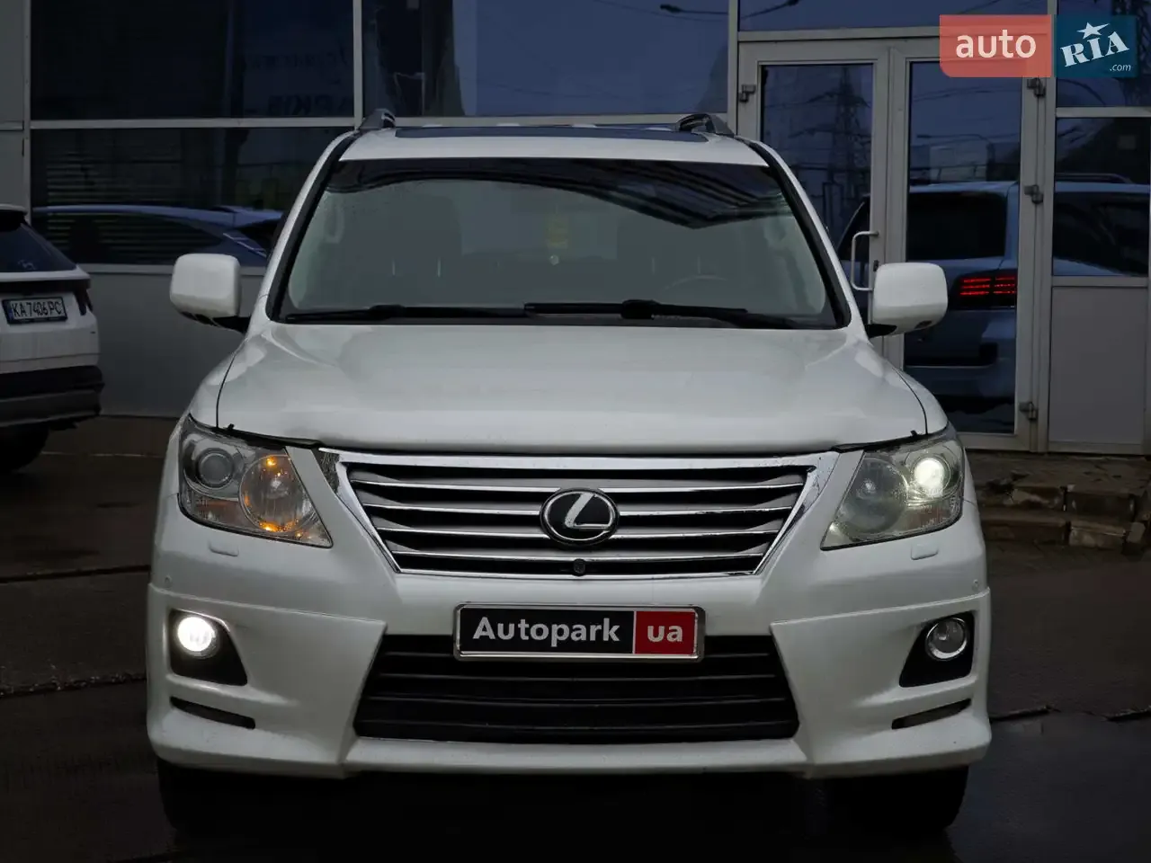 Lexus Lx 2011 photo 3