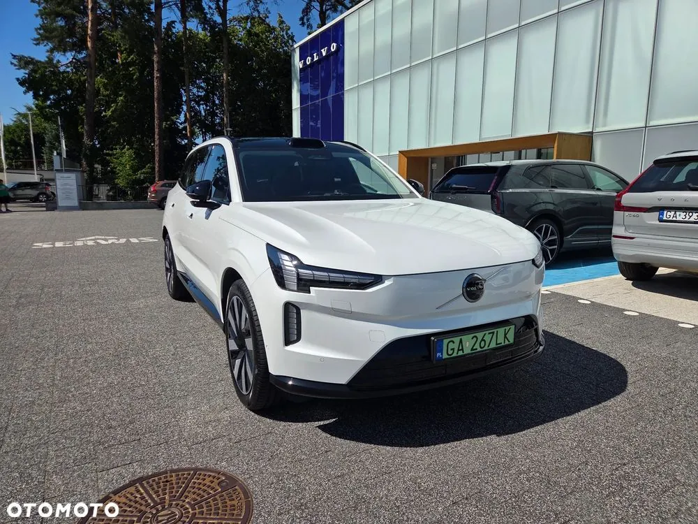 Volvo Ex90