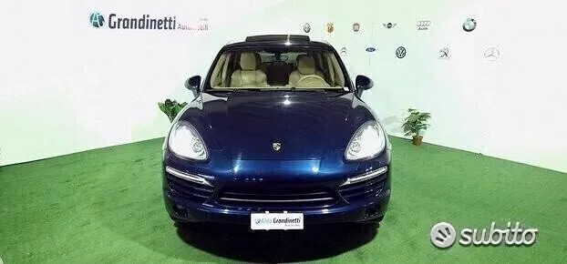 Porsche Cayenne 2010 photo 2