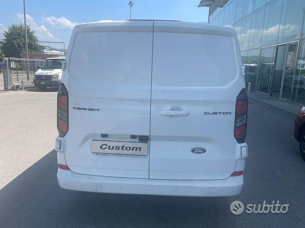 Ford Transit Custom 2024 photo 4