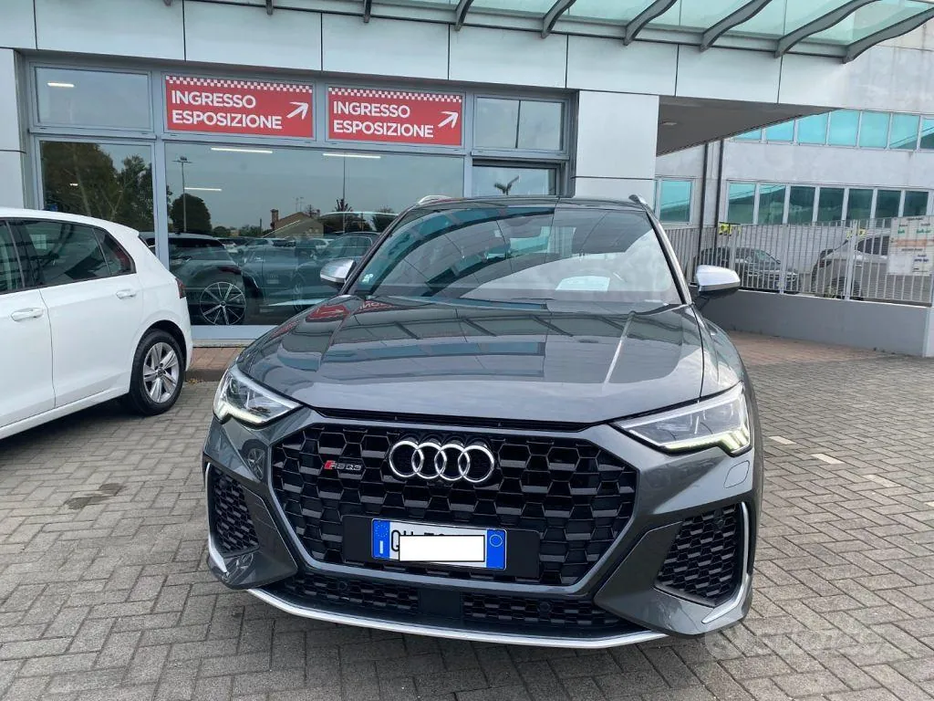 Audi Q3 2021 photo 2