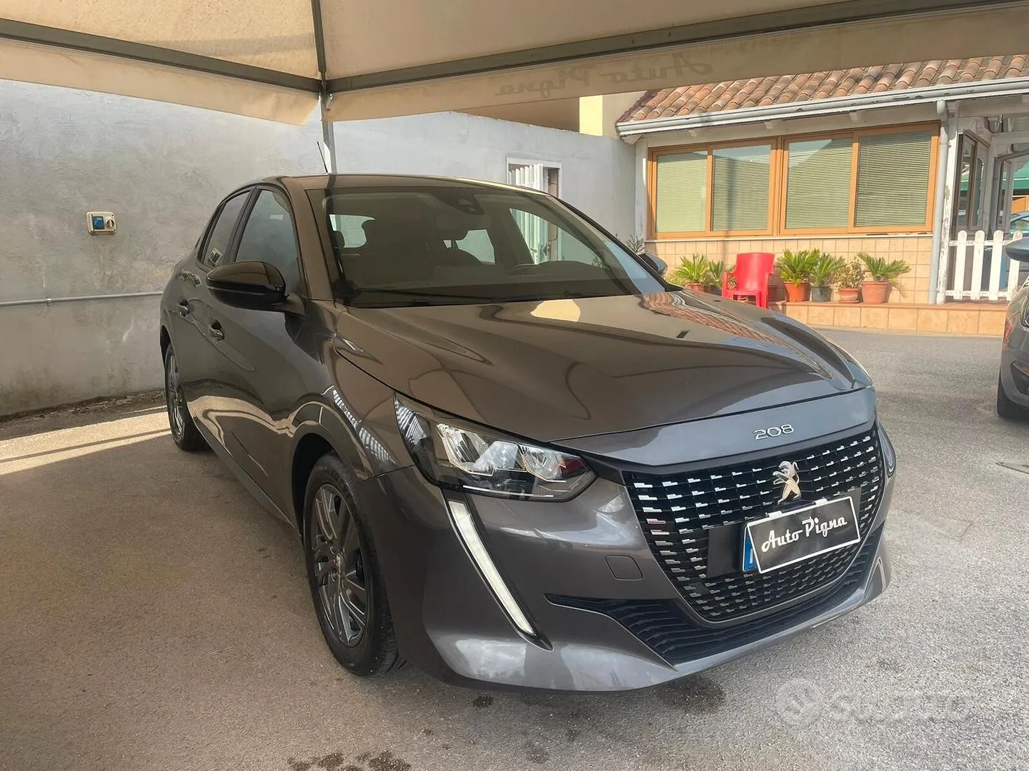 Peugeot 208 2022 photo 3